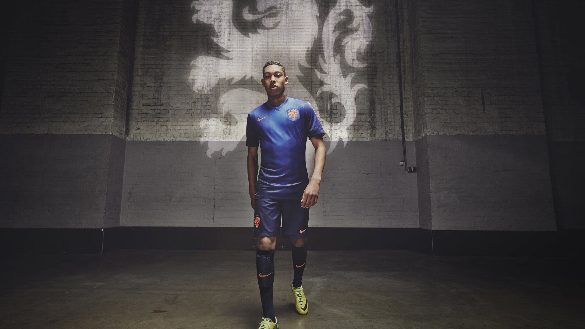 塞内加尔队门将费尔南德斯在巴黎奥运会上展现出高水平的扑救能力